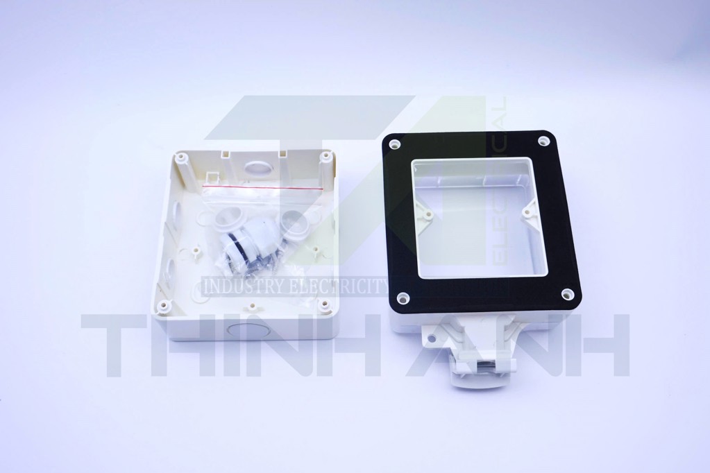 Hộp bảo vệ ổ điện ngoài trời chống nước chuẩn IP66 KT 18X12.5X10.5