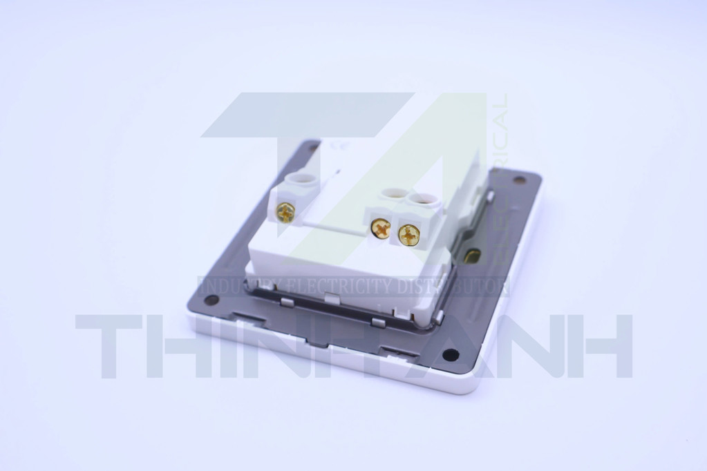 Ổ cắm 2 chấu tròn 3 chấu đa năng kèm công tắc+ đèn báo MarcLichte