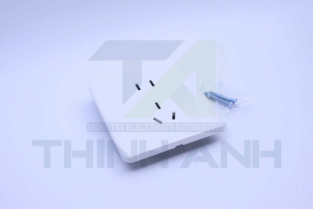 Ổ cắm 5 chấu ( 2 dẹt + 3 chéo) 86x86
