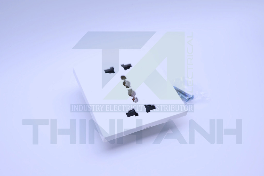 Ổ cắm 6 chấu đa năng 86x86