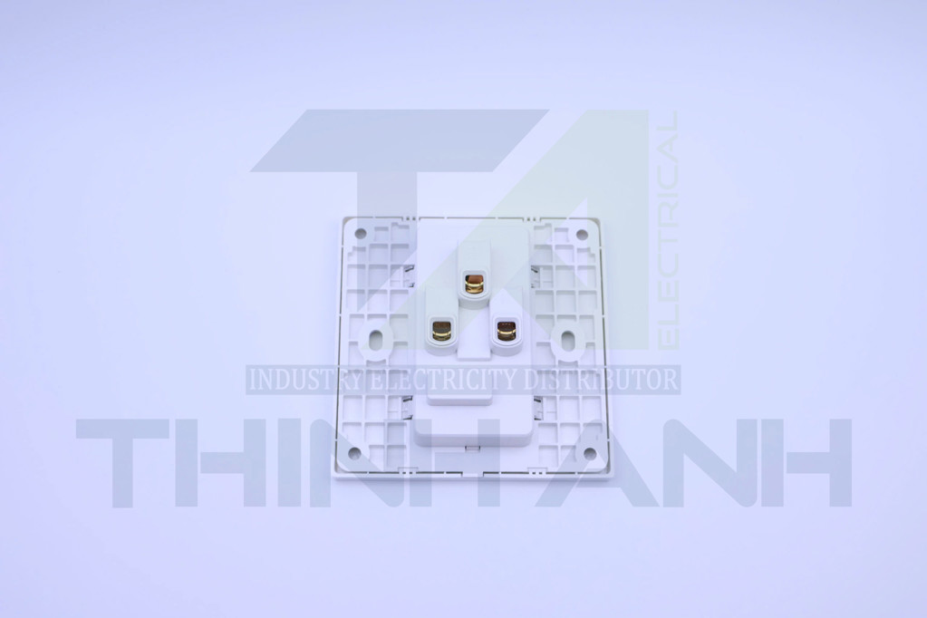 Ổ cắm 6 chấu đa năng 86x86