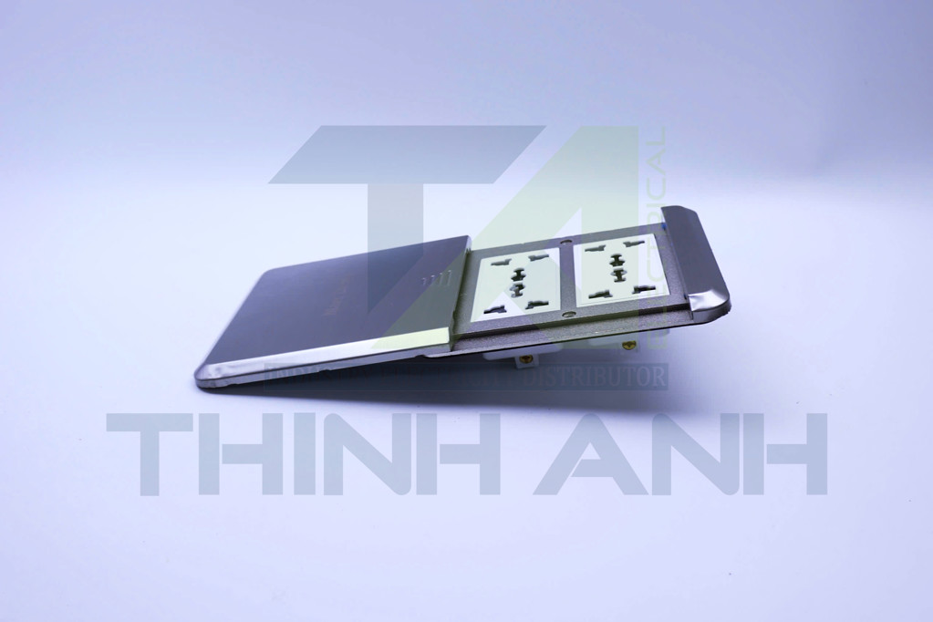 Ổ cắm âm sàn nắp trượt 4 ổ cắm 3 chấu đa năng màu xám bạc