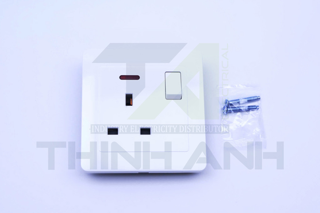 Ổ cắm đơn 3 chấu vuông 13A kèm công tắc 
