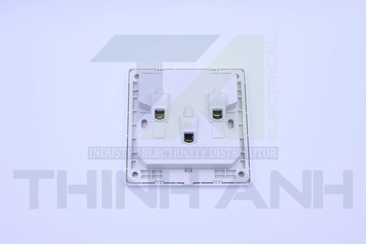 Ổ cắm 10 chấu (2 ổ 2 chấu tròn+ 2 ổ 3 chấu chéo) 86x86