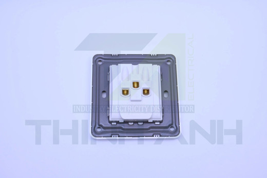 Ổ cắm 5 chấu ( 2 dẹt + 3 chéo) 86x86